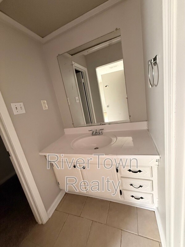 Building Photo - 3113 Wickham Dr