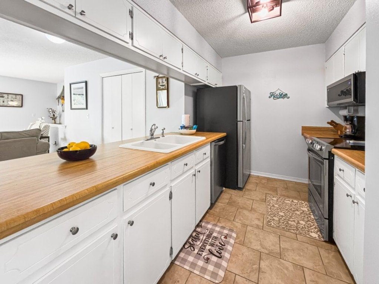 Building Photo - 113 N Myrtle Dr