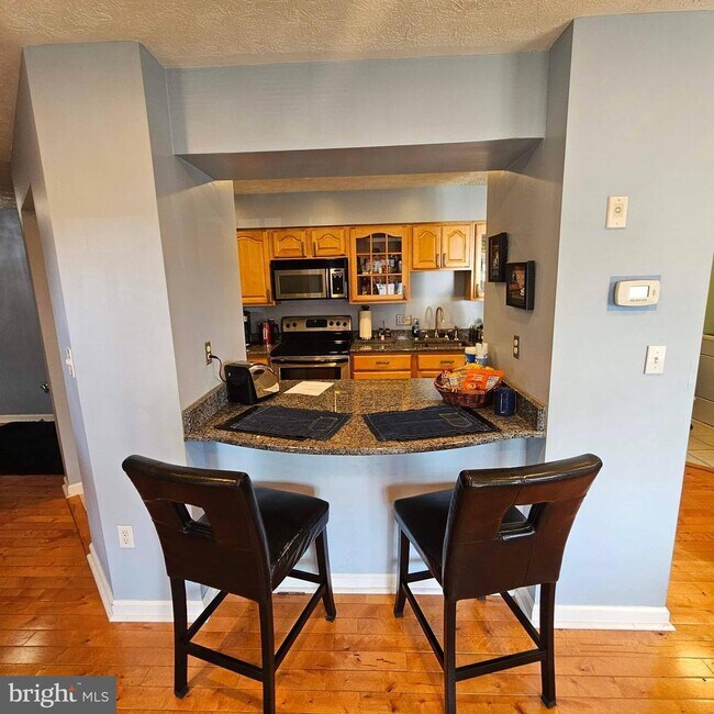 Building Photo - 6600 St Ignatius Dr