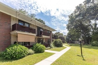 Building Photo - 76 Renwick Rd