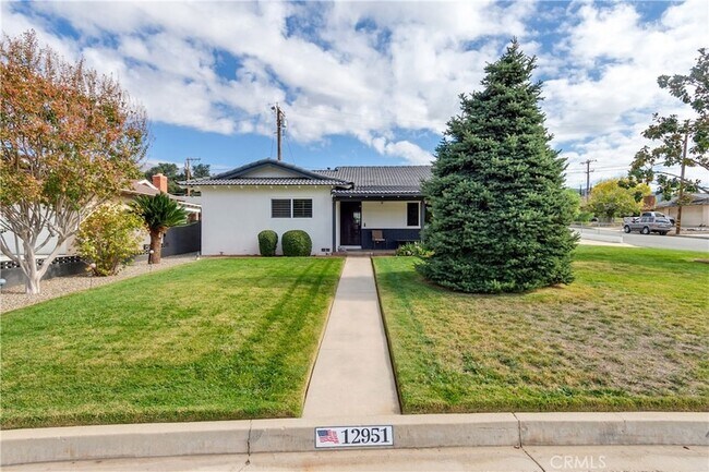 Building Photo - 12951 Cascade St