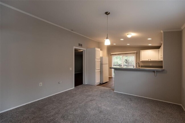 Building Photo - 4612 Blue Meadow Dr