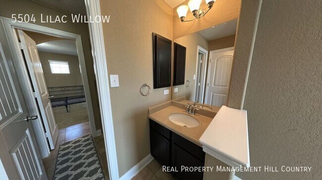 Building Photo - 5504 Lilac Willow Path