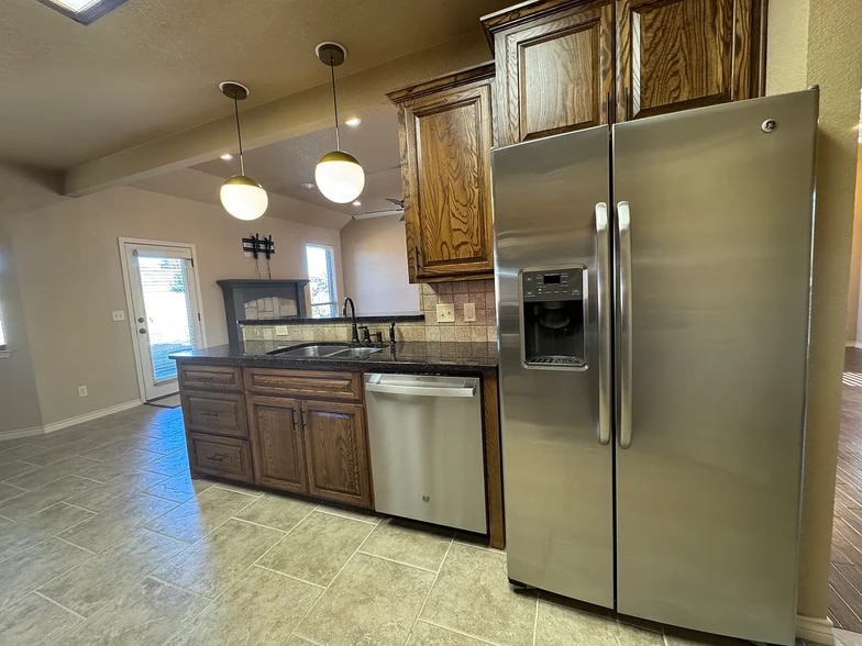 Building Photo - 610 Benelli Dr