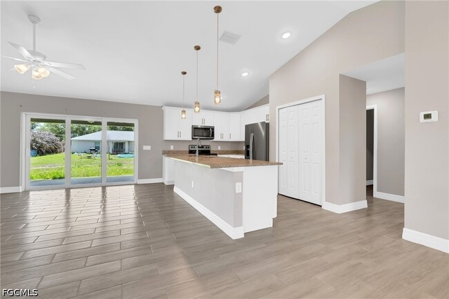 Building Photo - 2605 57th St W