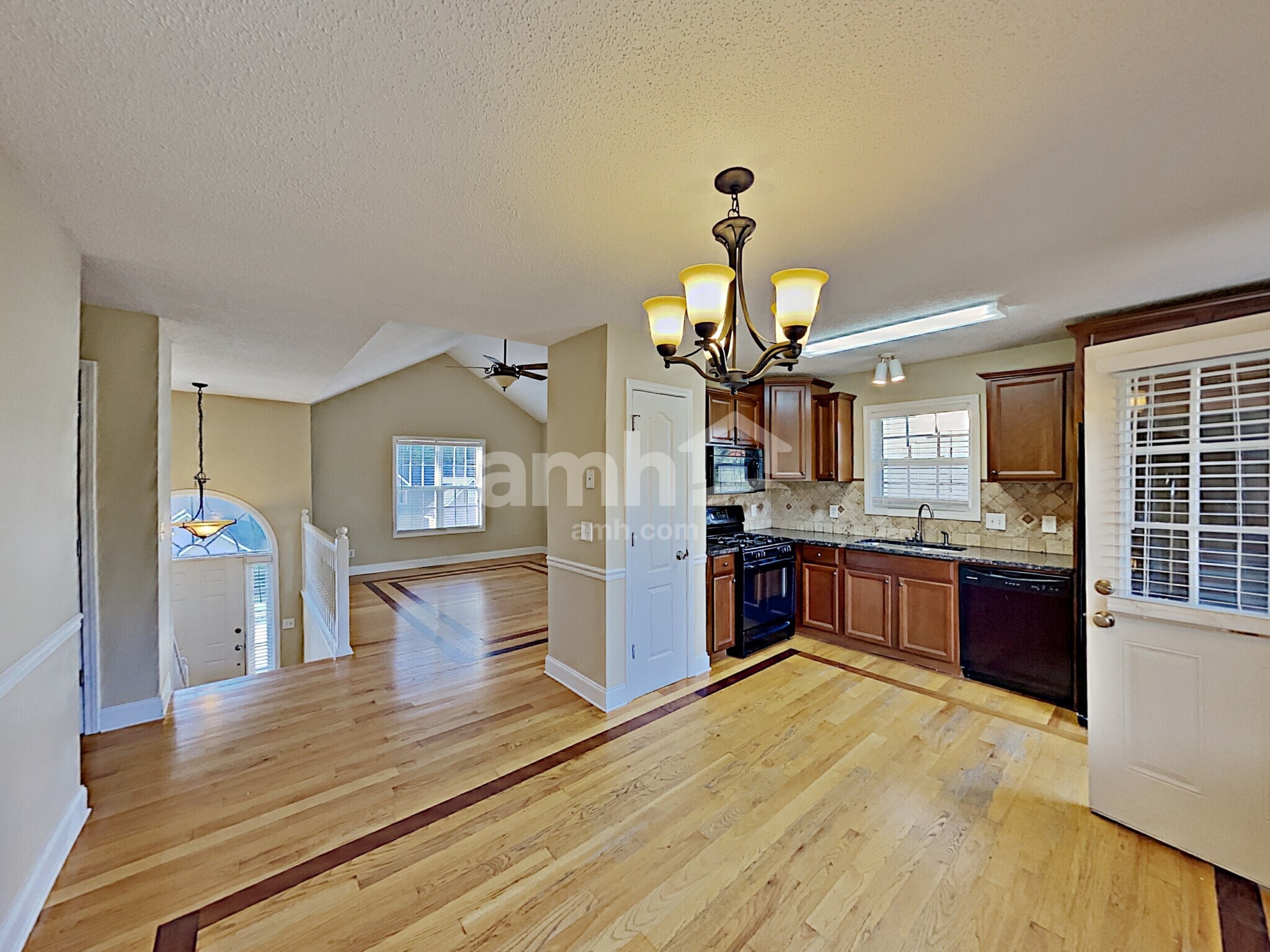 Building Photo - 387 Moreland Cir