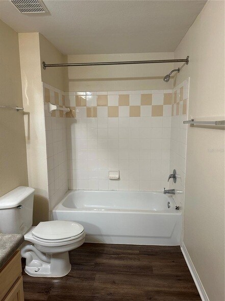 Building Photo - 3324 Parkchester Square Blvd