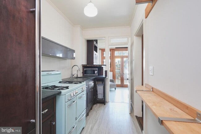 Building Photo - 2428 Tunlaw Rd NW