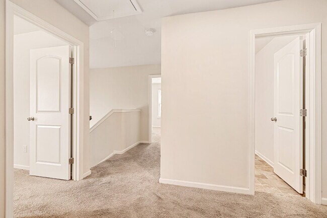Building Photo - Spacious 4-Bedroom Gem with 2.5 Baths –2216 Sussex Road in York, SC with Clover Schools! Monthly ...