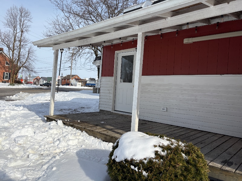 Building Photo - 10 W Park St