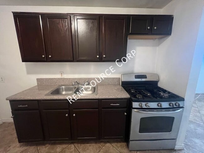 Building Photo - 411 South First Avenue-Unit B