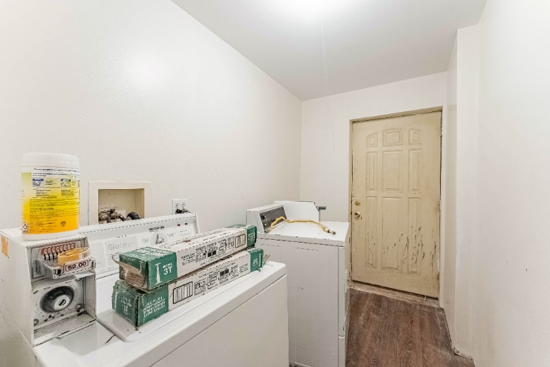 Building Photo - 1926 S Shelby Ct