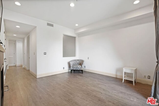 Building Photo - 16123 W Sunset Blvd