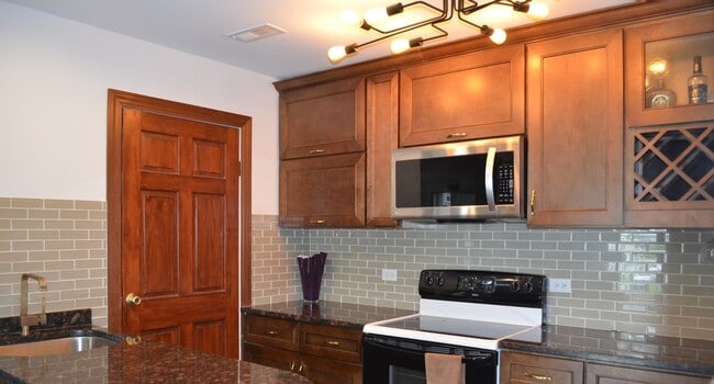 Building Photo - 1285 Wyndham Ln