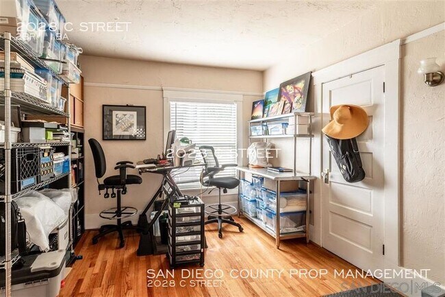 Building Photo - 2028 C St