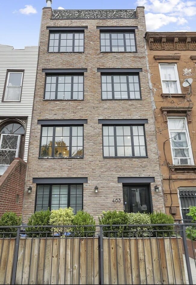 Building Photo - 463 Lexington Ave