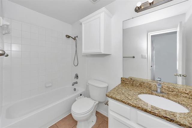 Building Photo - 9872 Bradford Grove Dr