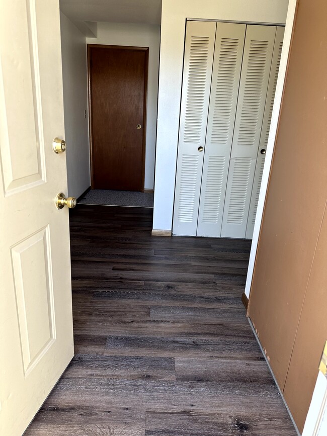 Building Photo - 2 Florentine Ct