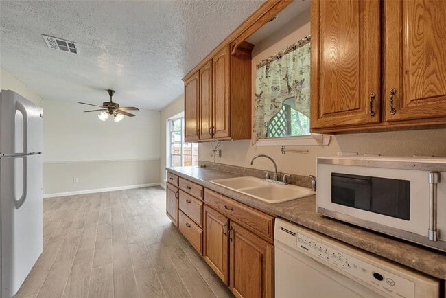 Building Photo - 16603 Tibet Rd