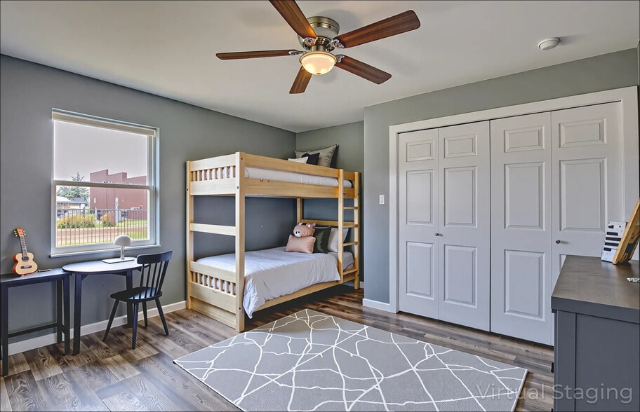 Virtual staged - 1007 Stone St