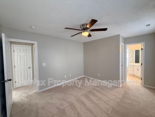 Building Photo - 2508 Lilymount Dr