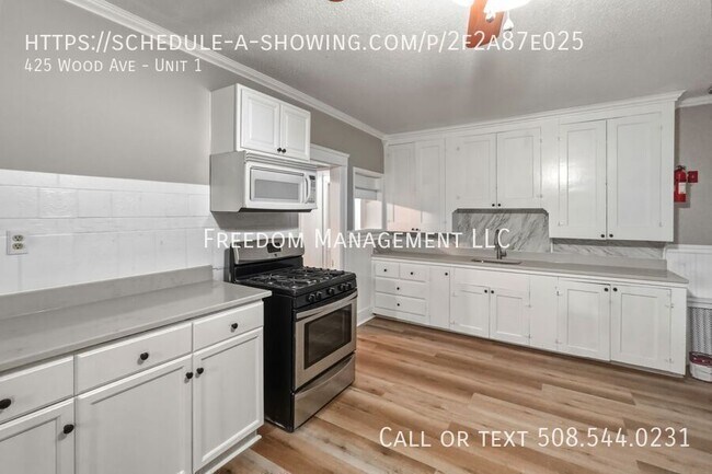 Building Photo - 425 Wood Ave