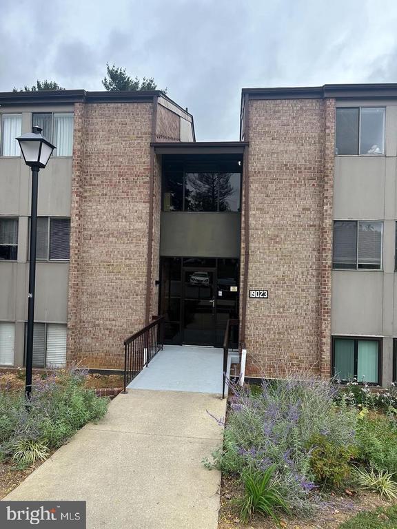 Building Photo - 19023 Mills Choice Rd