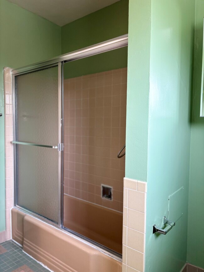 Building Photo - 6825 Whitley Ter