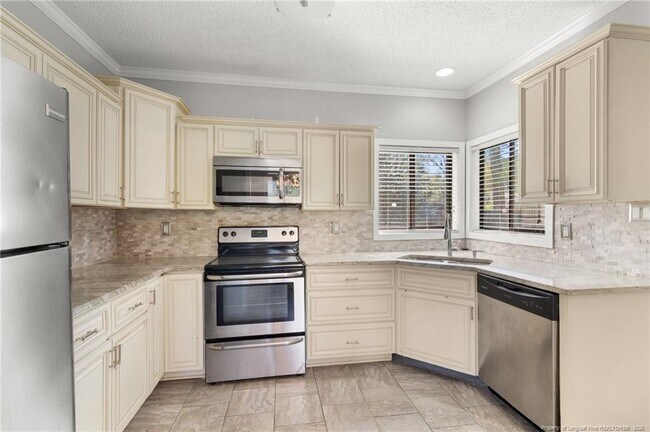 Building Photo - 5725 Waterwood Dr