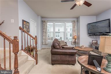 Building Photo - 250 Schramm Lp