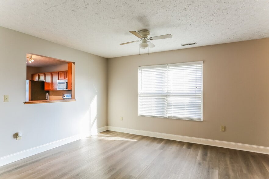 Building Photo - 3819 Liriope St