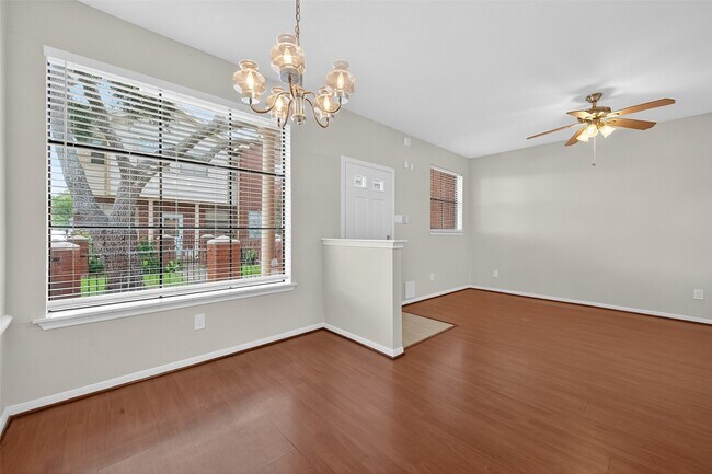 Building Photo - 1103 Dulles Ave