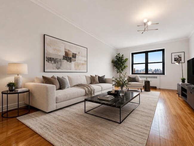 Building Photo - 135 W 225th St