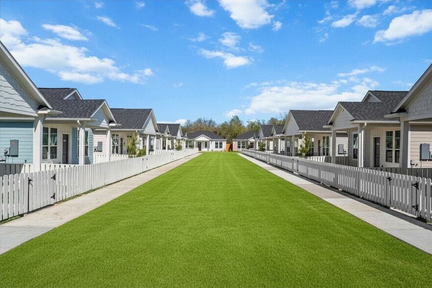 Building Photo - The Cottage Green - Baytown