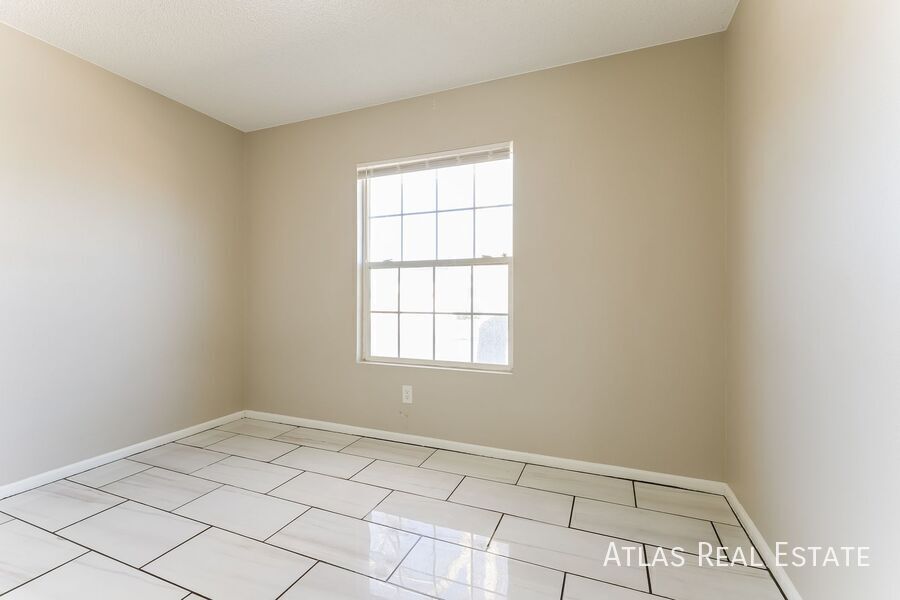 Building Photo - 5083 Helena Ct