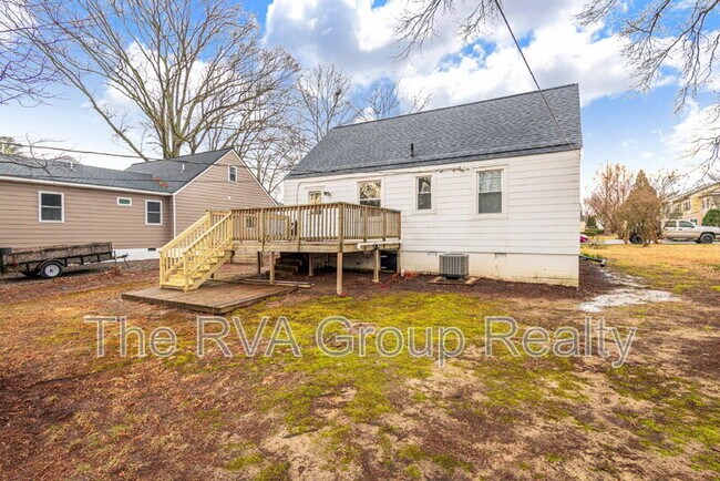 Building Photo - 6605 Horsepen Rd