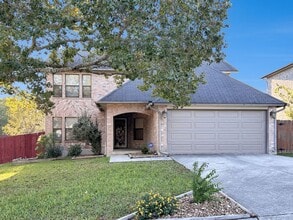 Building Photo - Freshly Updated 4-Bedroom Home with Pool, Fireplace & New Flooring in Universal City