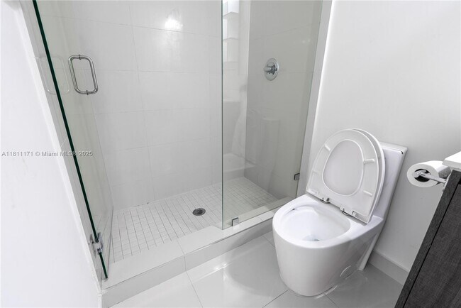 Building Photo - 481 SW 91st Ct