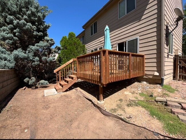 Building Photo - Lovely Townhome in Thornton