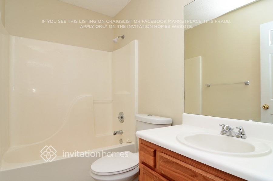 Building Photo - 124 Woodmill Ct