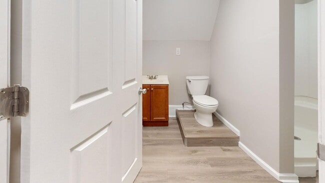 Building Photo - 3505 Meyer Ave