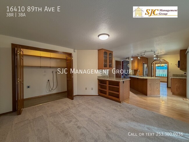 Building Photo - 16410 89th Ave E