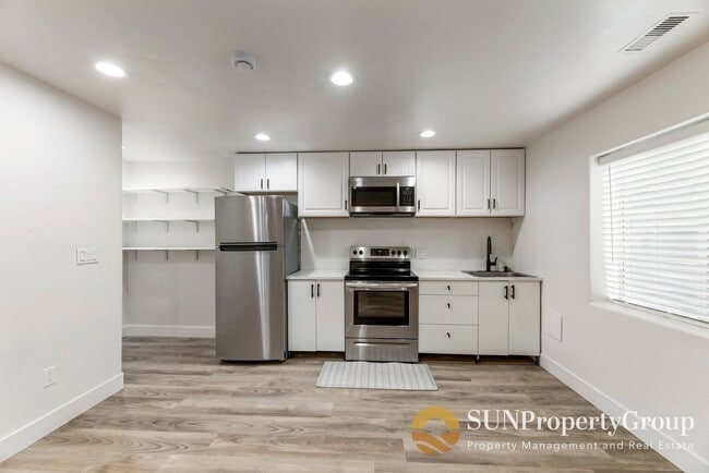 Building Photo - Beautiful Basement  Apartment In Riverton!