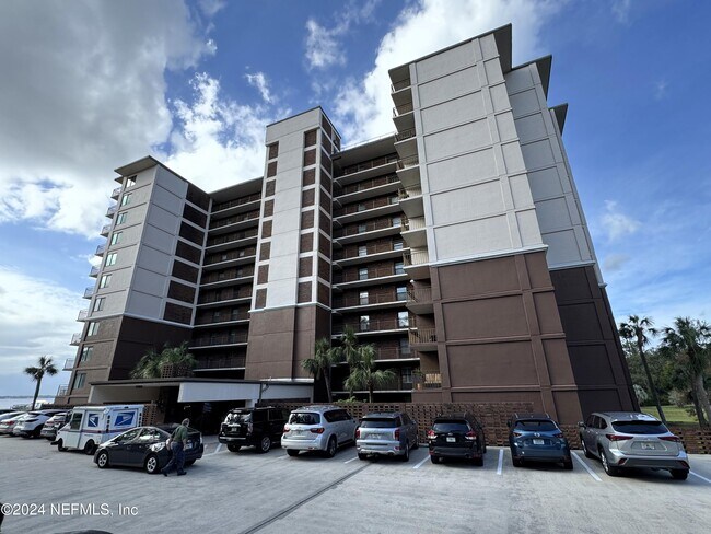 Building Photo - 6000 San Jose Blvd