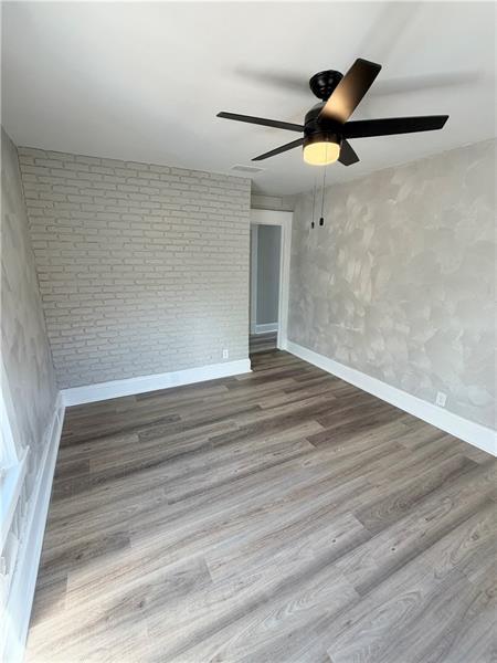 Building Photo - 422 Glen Ave