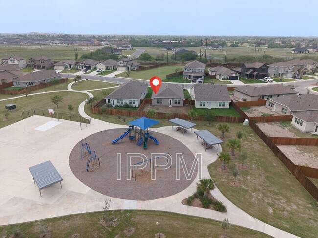 Building Photo - 2506 Cove Real Dr