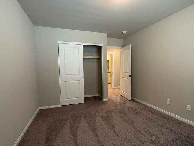 Building Photo - Brand New, Never Lived in House, located in the Southwest!