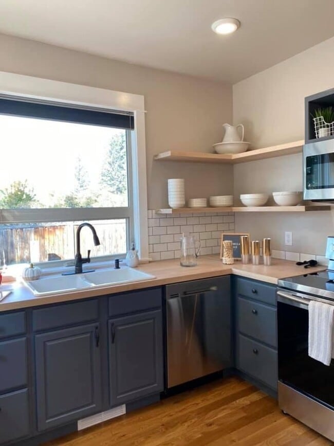 Building Photo - Single Family Home for Rent in Three Forks!