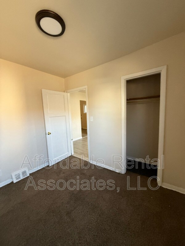 Building Photo - 2127A S 16th St