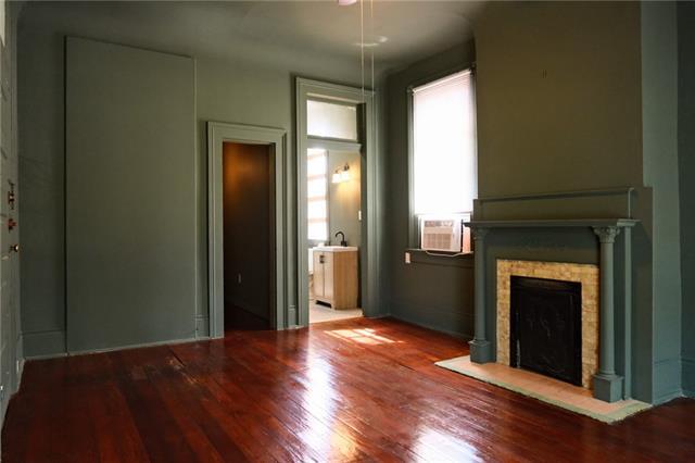 Building Photo - 816 N Carrollton Ave
